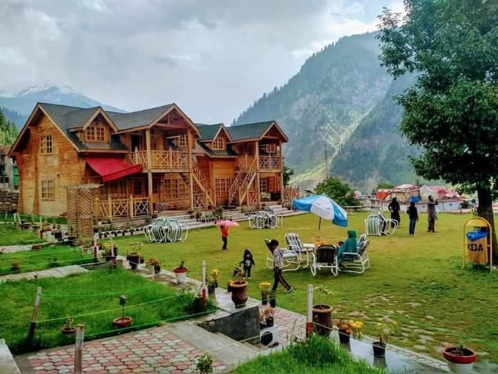 Swiss Wood Cottages Naran Bagian luar foto